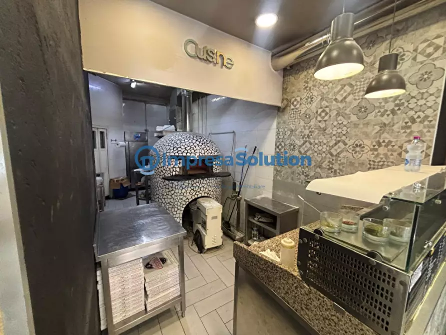 Immagine 14 di Attività commerciale in vendita  in Via Sigmund Freud a Napoli