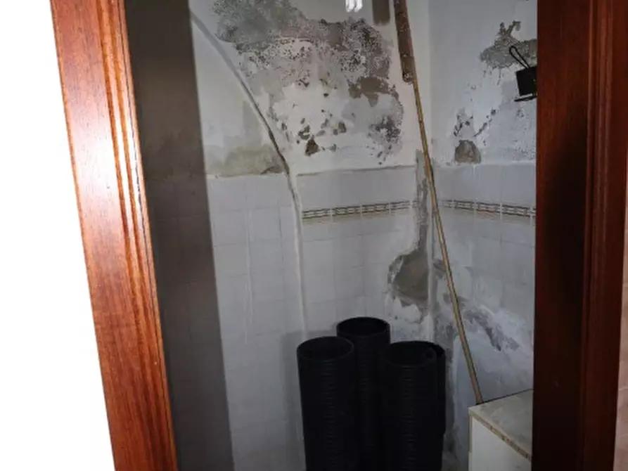 Immagine 28 di Appartamento in vendita  in Via della Costa a Montevarchi