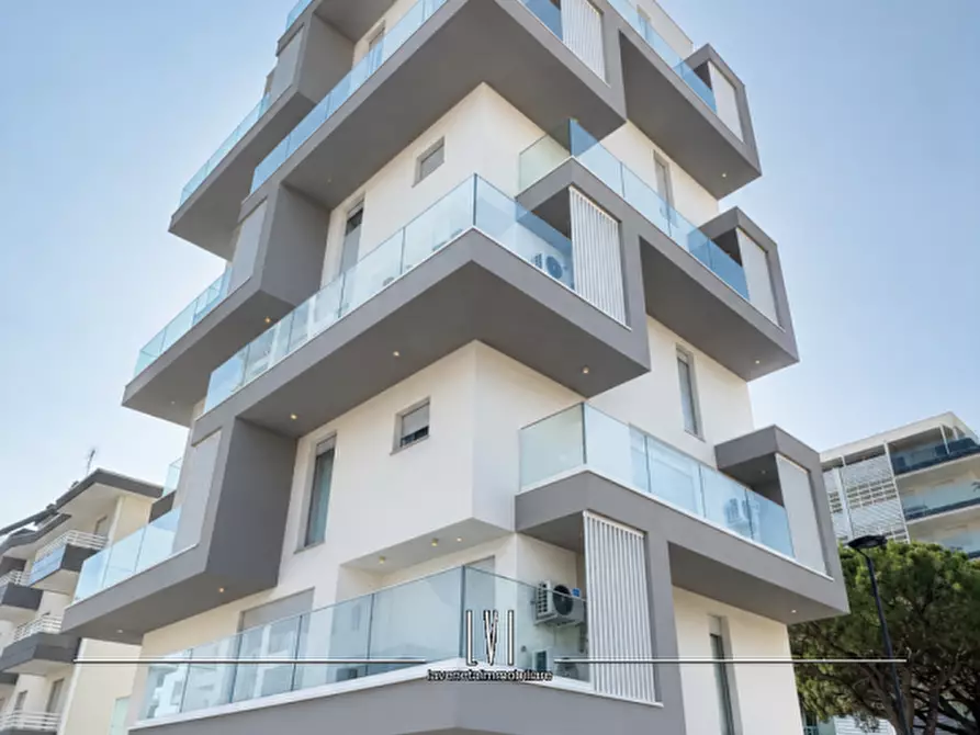 Immagine 21 di Appartamento in vendita  in via delle ninfee n.9 a Jesolo