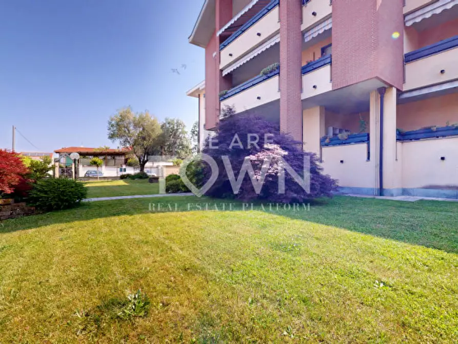 Immagine 47 di Appartamento in vendita  in via Giacomo Matteotti 23D a Lonate Pozzolo