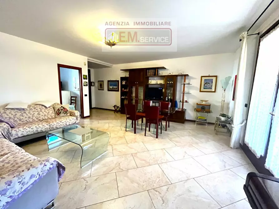 Immagine 10 di Casa bifamiliare in vendita  in Via Alle Cave a Casale Sul Sile