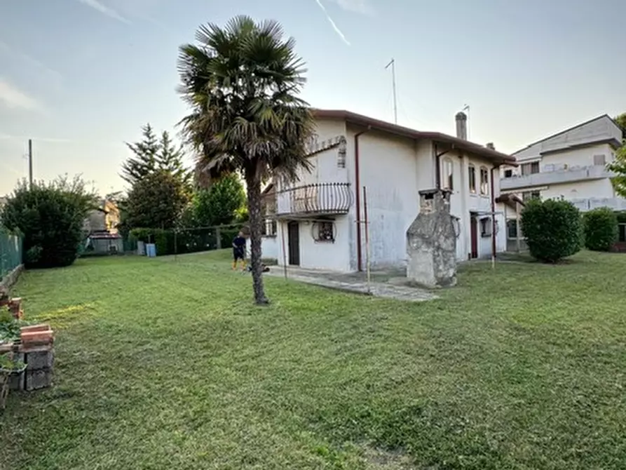 Immagine 8 di Casa indipendente in vendita  a Stra