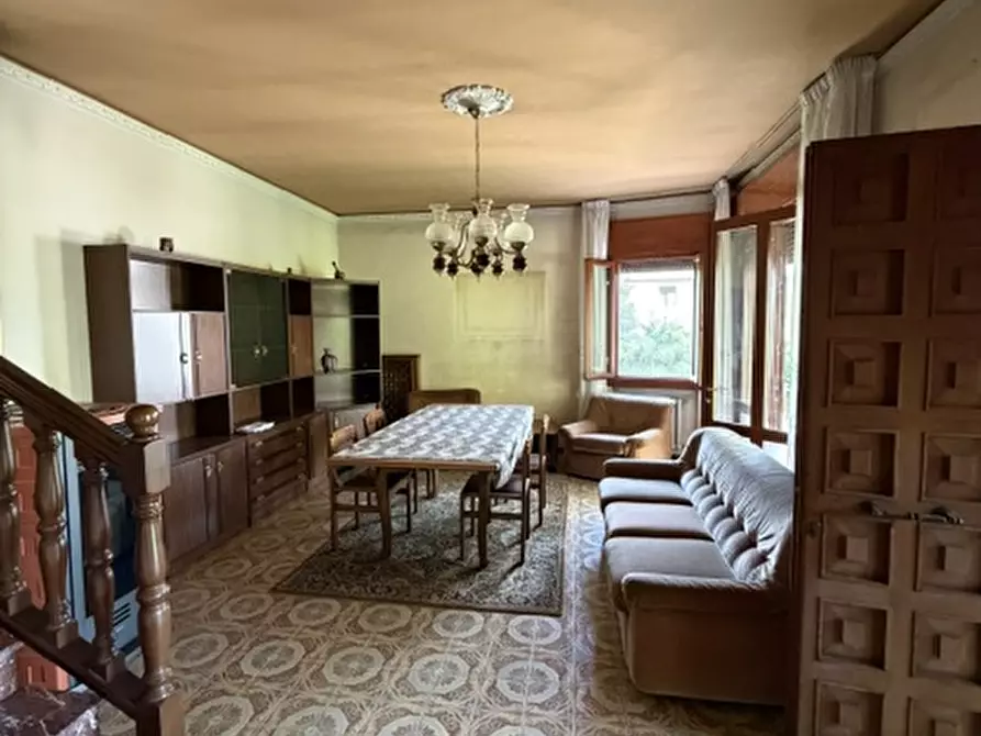 Immagine 17 di Casa indipendente in vendita  a Stra