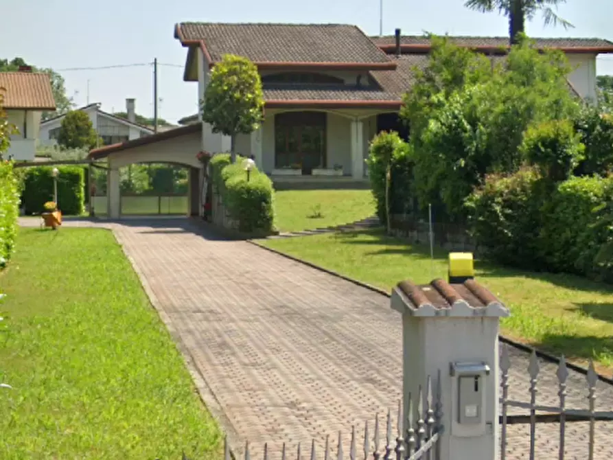 Immagine 36 di Casa indipendente in vendita  a Stra