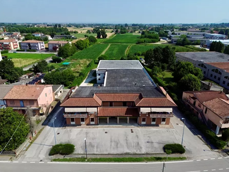 Immagine 1 di Casa indipendente in vendita  in Via Campolongo a Casale Di Scodosia
