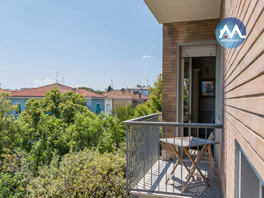Immagine 21 di Appartamento in vendita  in Viale Pola a Pesaro