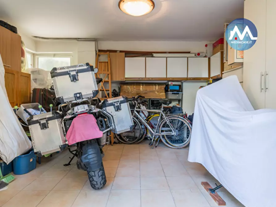 Immagine 26 di Appartamento in vendita  in Viale Pola a Pesaro