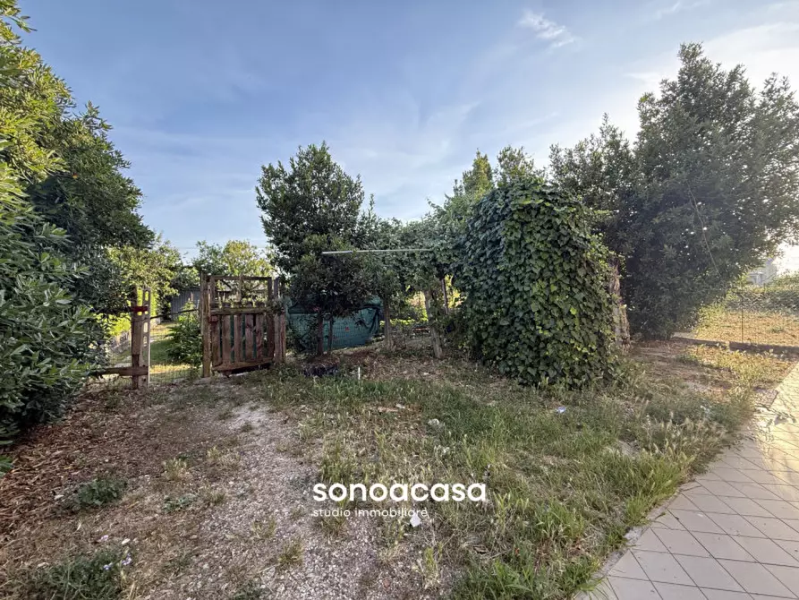 Immagine 14 di Casa indipendente in vendita  in Via Doria 22 a Fano