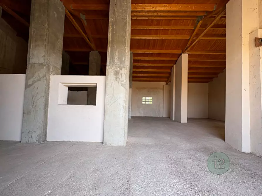 Immagine 20 di Casa indipendente in vendita  in via pampano a San Giovanni Del Dosso