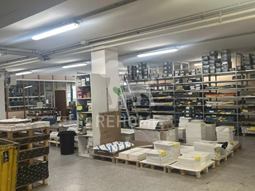 Immagine 11 di Capannone industriale in vendita  in Viale Palmanova, 464 a Udine