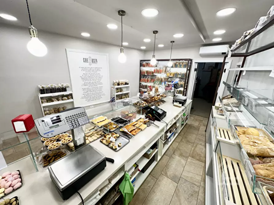 Immagine 9 di Attività commerciale in vendita  in Via Teodoro Secondo 5 a Chivasso