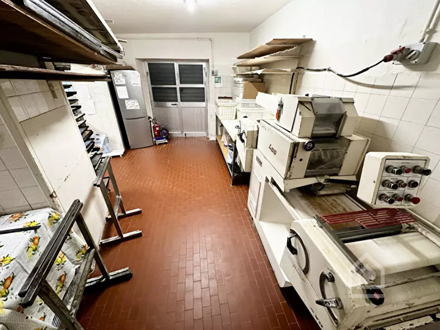 Immagine 14 di Attività commerciale in vendita  in Via Teodoro Secondo 5 a Chivasso