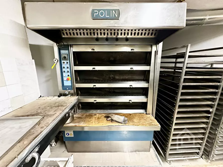 Immagine 16 di Attività commerciale in vendita  in Via Teodoro Secondo 5 a Chivasso