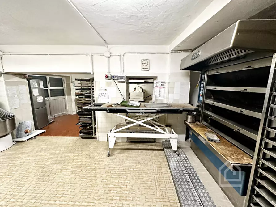 Immagine 17 di Attività commerciale in vendita  in Via Teodoro Secondo 5 a Chivasso