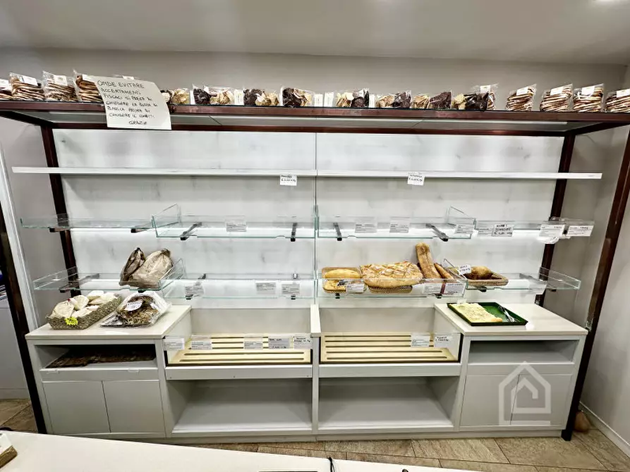 Immagine 25 di Attività commerciale in vendita  in Via Teodoro Secondo 5 a Chivasso