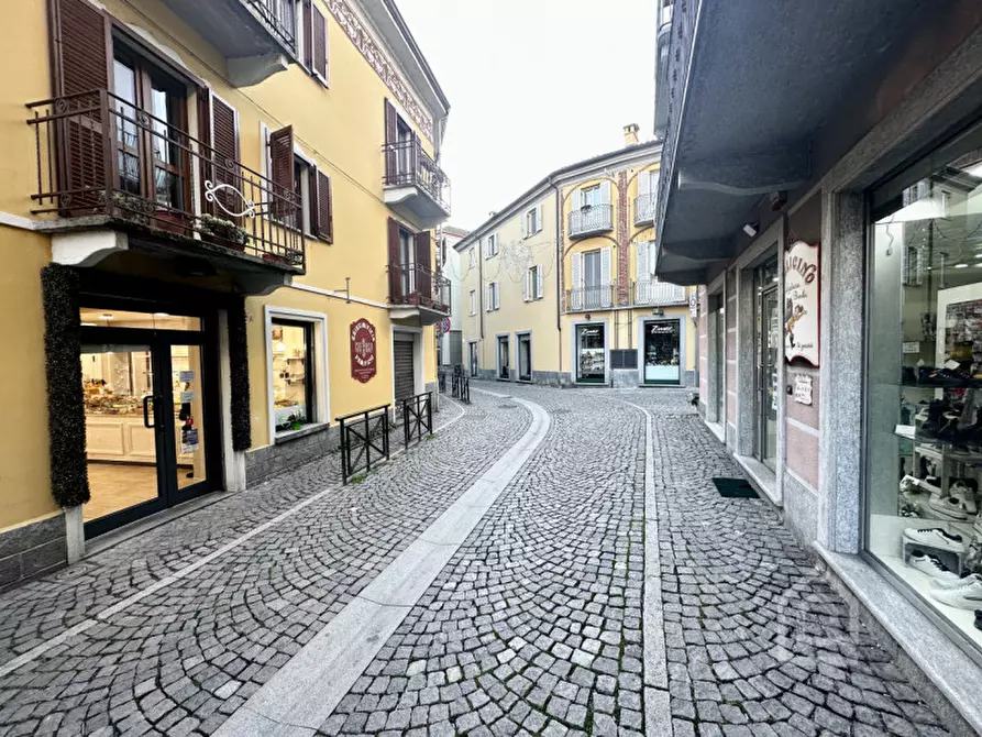 Immagine 27 di Attività commerciale in vendita  in Via Teodoro Secondo 5 a Chivasso