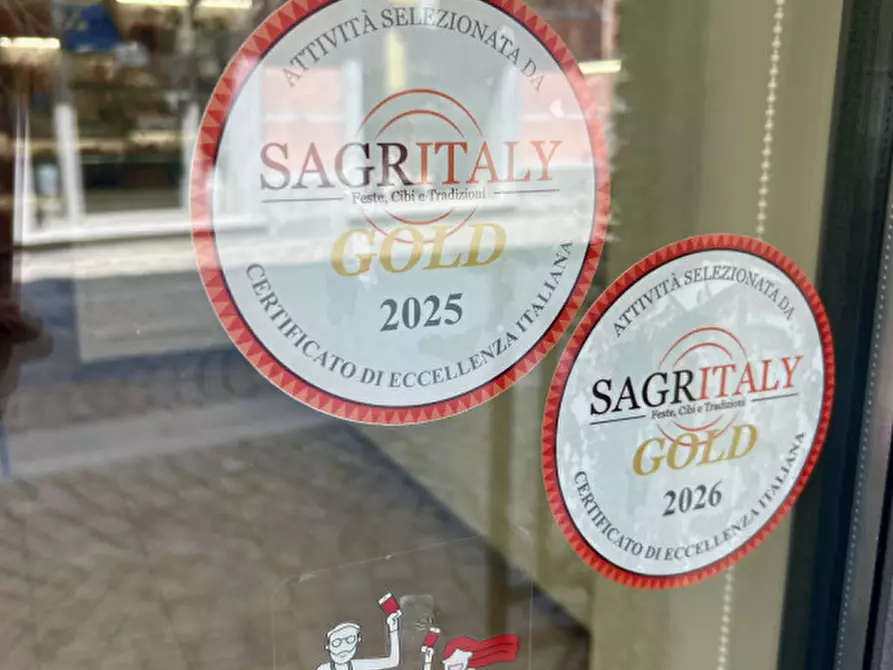 Immagine 28 di Attività commerciale in vendita  in Via Teodoro Secondo 5 a Chivasso