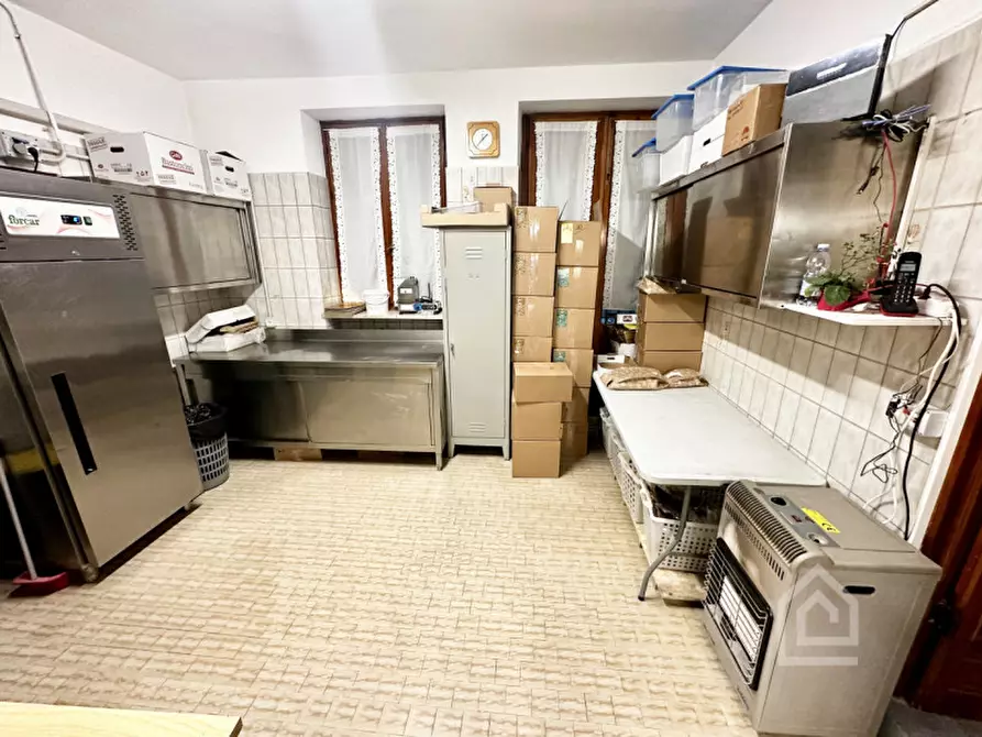 Immagine 29 di Attività commerciale in vendita  in Via Teodoro Secondo 5 a Chivasso