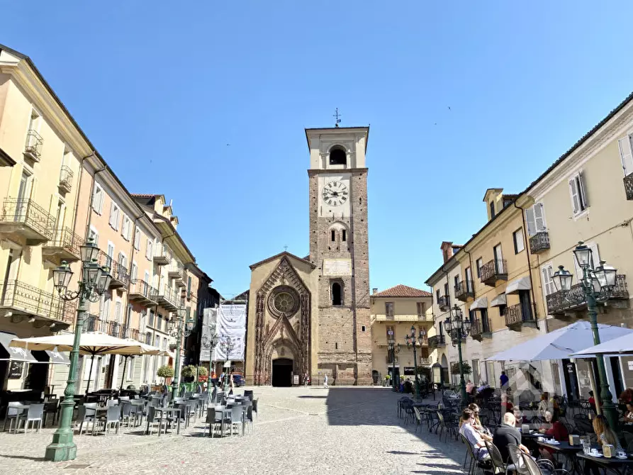 Immagine 41 di Attività commerciale in vendita  in Via Teodoro Secondo 5 a Chivasso