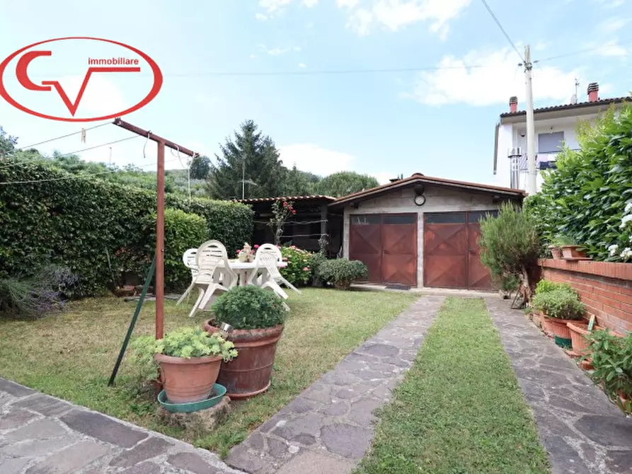 Immagine 18 di Casa bifamiliare in vendita  in Strada di Mercatale a Bucine