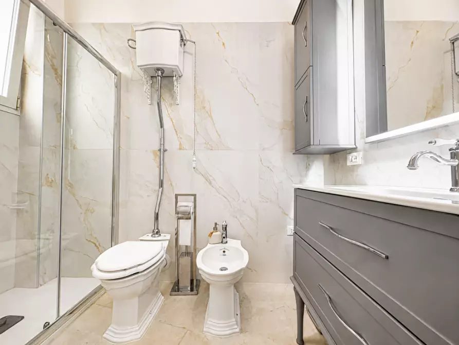 Immagine 13 di Appartamento in vendita  in via Leonardo da Vinci 8 a Lecce