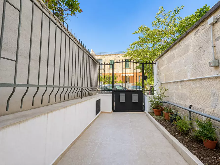 Immagine 19 di Appartamento in vendita  in via Leonardo da Vinci 8 a Lecce