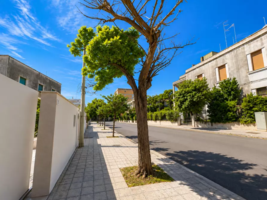 Immagine 21 di Appartamento in vendita  in via Leonardo da Vinci 8 a Lecce