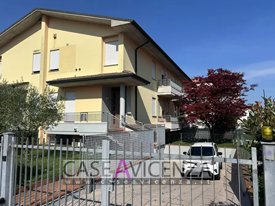 Immagine 1 di Villetta a schiera in vendita  in Via Roma a Grisignano Di Zocco