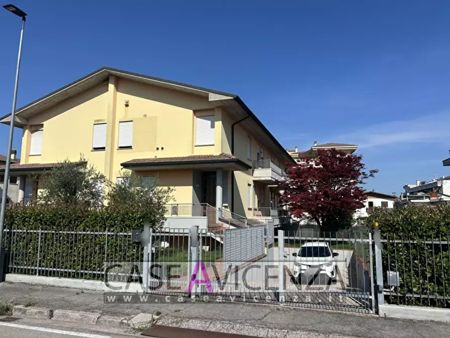 Immagine 3 di Villetta a schiera in vendita  in Via Roma a Grisignano Di Zocco