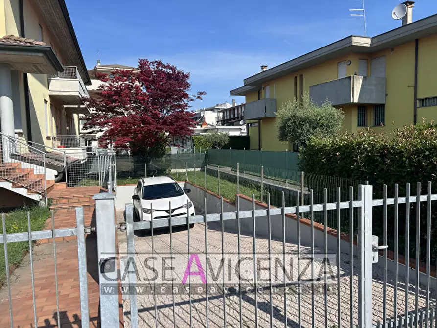 Immagine 6 di Villetta a schiera in vendita  in Via Roma a Grisignano Di Zocco