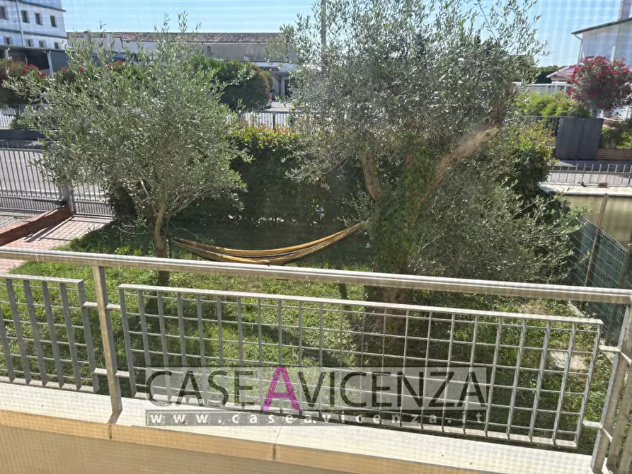 Immagine 58 di Villetta a schiera in vendita  in Via Roma a Grisignano Di Zocco
