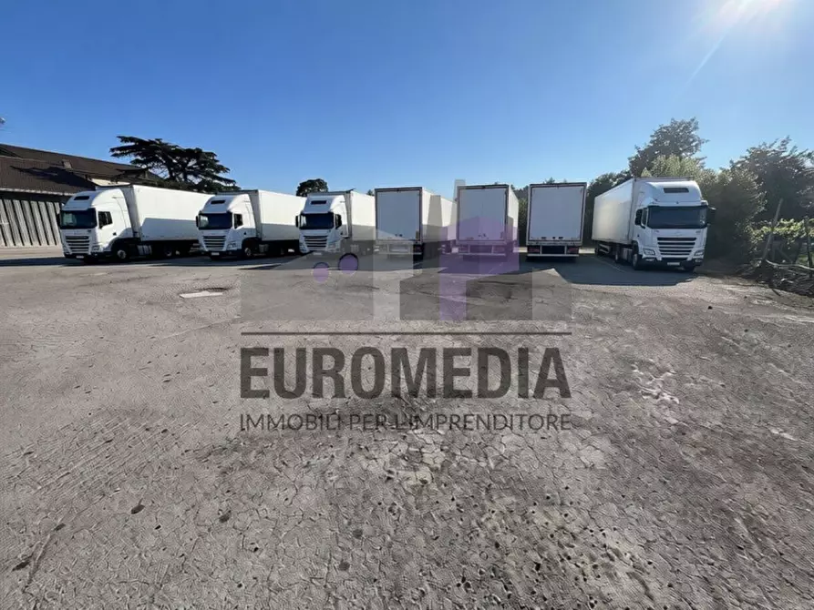 Immagine 1 di Capannone industriale in affitto  in Via Isonzo a Montebello Vicentino