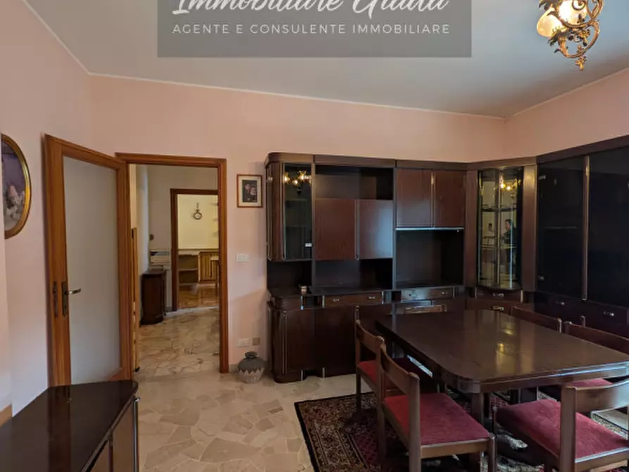 Immagine 11 di Appartamento in vendita  a Vittorio Veneto