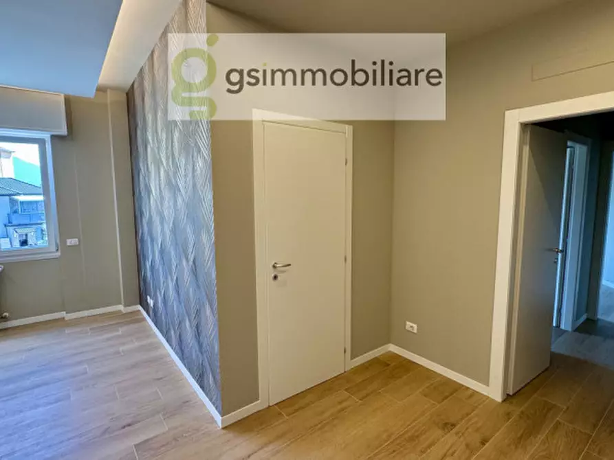 Immagine 10 di Appartamento in vendita  in Viale caduti del lavoro, 5 a Brescia