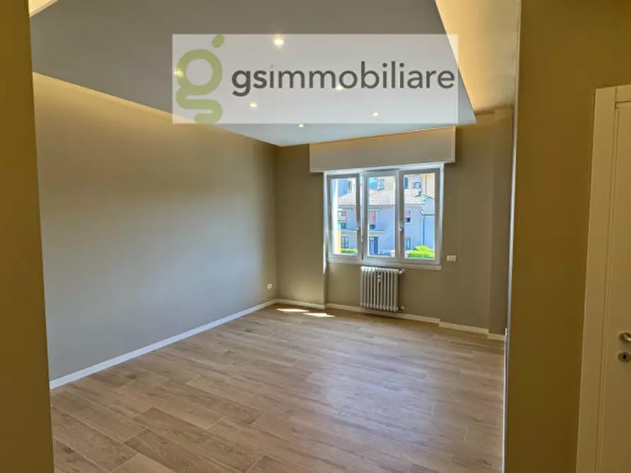 Immagine 12 di Appartamento in vendita  in Viale caduti del lavoro, 5 a Brescia