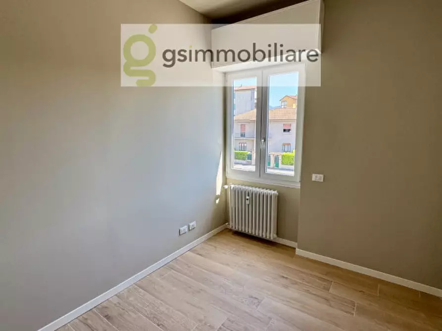 Immagine 15 di Appartamento in vendita  in Viale caduti del lavoro, 5 a Brescia