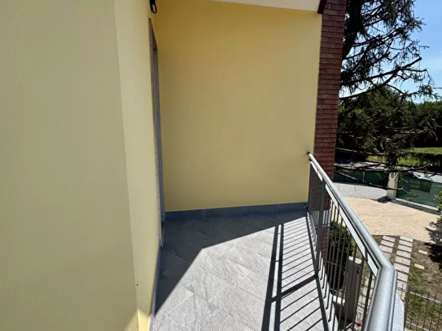 Immagine 11 di Appartamento in vendita  in viale Caduti del lavoro, 5 a Brescia