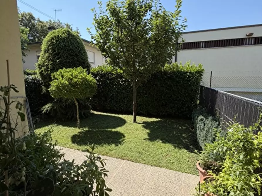 Immagine 2 di Villetta a schiera in vendita  a Mirano