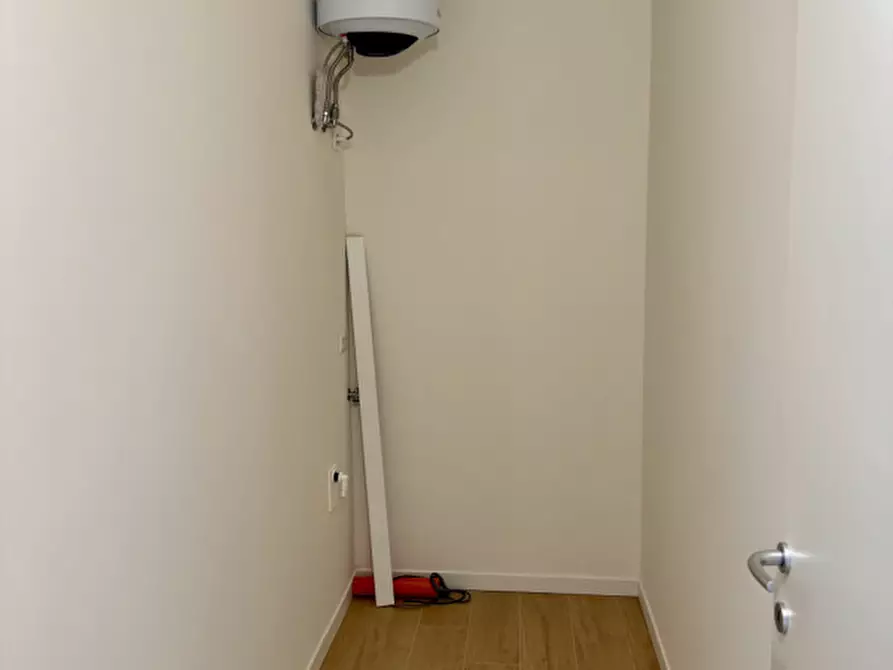 Immagine 37 di Appartamento in vendita  in viale Caduti del lavoro, 5 a Brescia