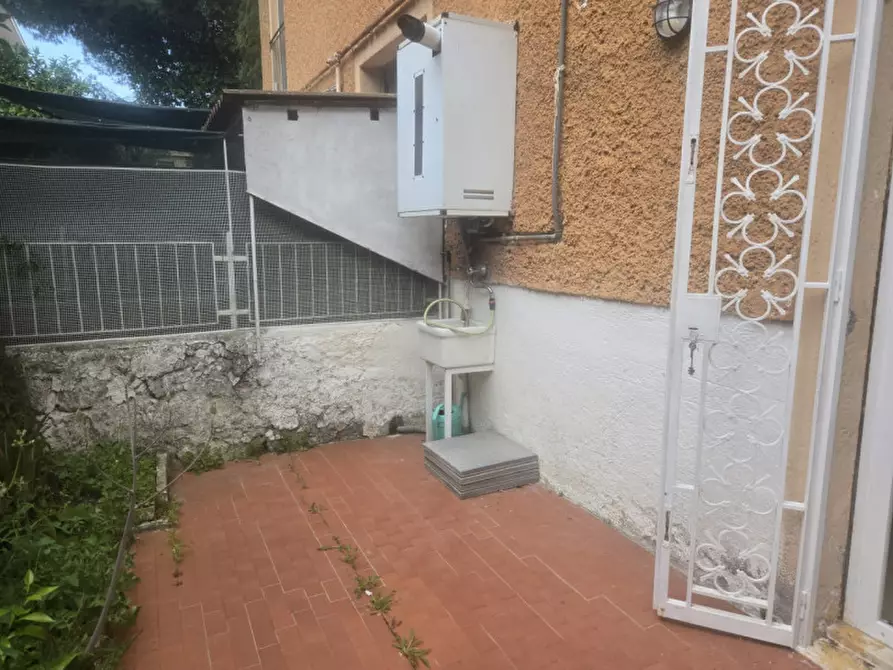 Immagine 15 di Appartamento in affitto  in Via Basilio Puoti a Roma