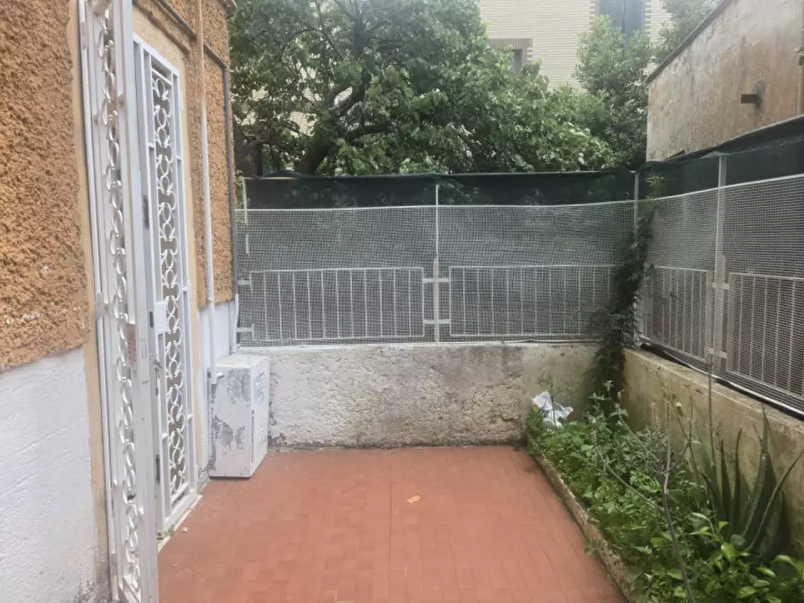 Immagine 17 di Appartamento in affitto  in Via Basilio Puoti a Roma