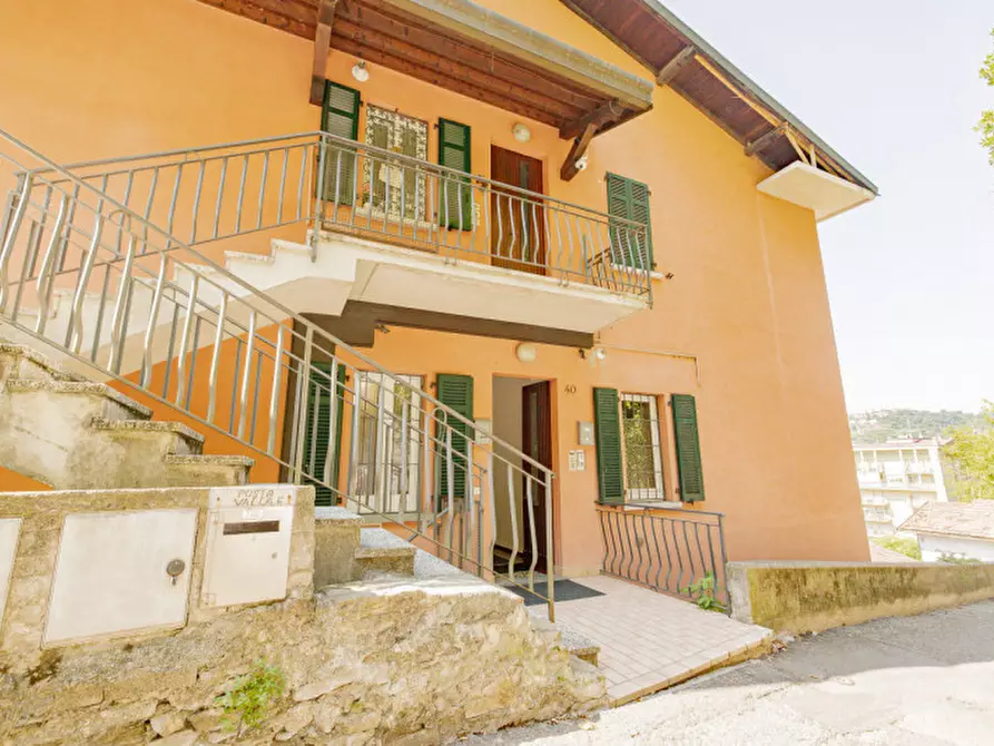 Immagine 18 di Appartamento in vendita  in Via Trieste a Cernobbio