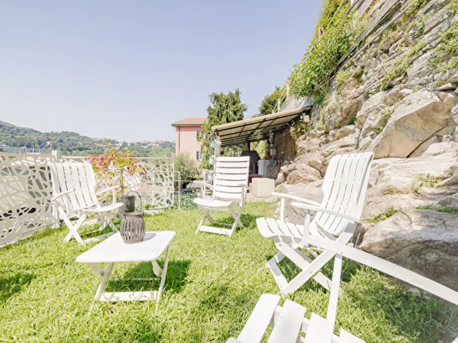 Immagine 29 di Appartamento in vendita  in Via Trieste a Cernobbio