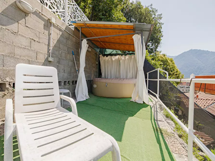 Immagine 30 di Appartamento in vendita  in Via Trieste a Cernobbio