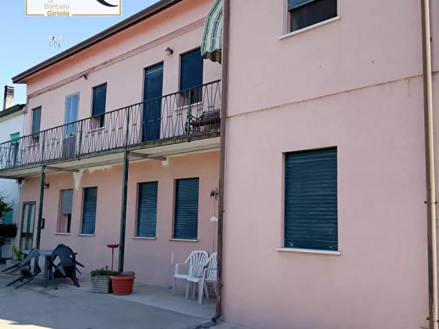 Immagine 2 di Casa bifamiliare in vendita  a Castagnaro