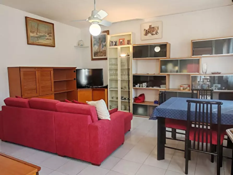 Immagine 2 di Appartamento in vendita  in Via Roma 11 a Vanzago