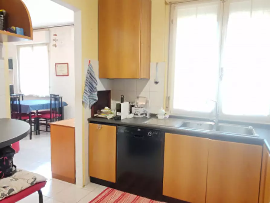 Immagine 6 di Appartamento in vendita  in Via Roma 11 a Vanzago