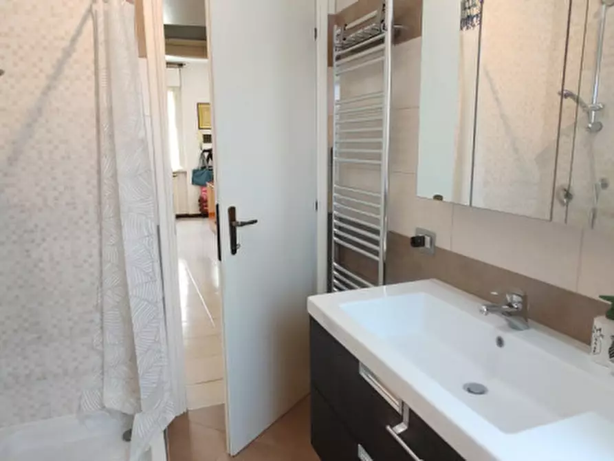 Immagine 17 di Appartamento in vendita  in Via Roma 11 a Vanzago