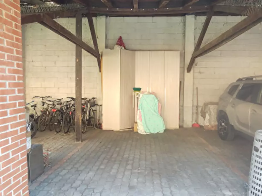 Immagine 26 di Appartamento in vendita  in Via Roma 11 a Vanzago