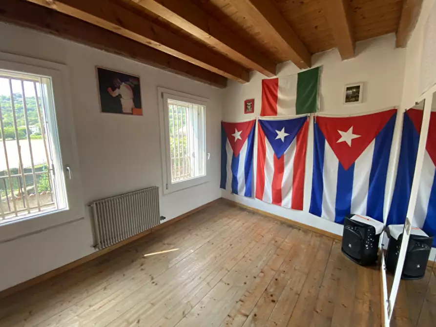 Immagine 11 di Villetta a schiera in vendita  in Via degli Eroi a Creazzo